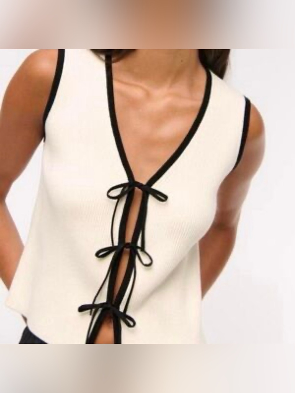 Abercrombie Sleeveless Cream Knit Tie-Front Top with Black Trim